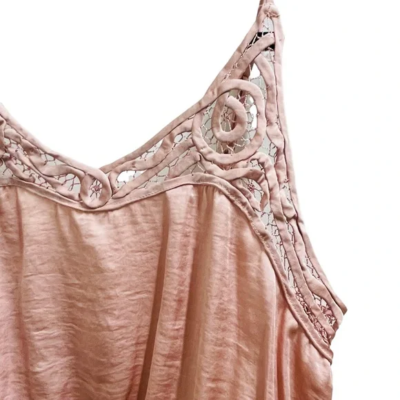 NEW FREE PEOPLE Blouson Brami Lace Crop Top Size XS - Picture 4 of 8